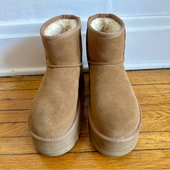 UGG Mini Platform Chestnut - SZ 6 - Picture 2 of 7